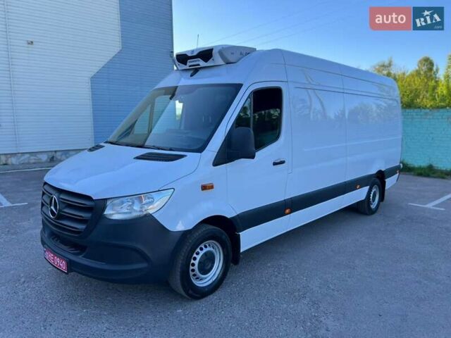 Белый Мерседес Sprinter, объемом двигателя 3 л и пробегом 279 тыс. км за 32999 $, фото 4 на Automoto.ua
