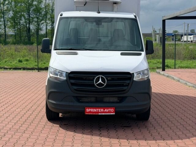 Белый Мерседес Sprinter, объемом двигателя 2.1 л и пробегом 399 тыс. км за 25500 $, фото 3 на Automoto.ua