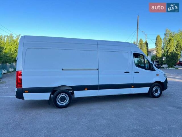 Белый Мерседес Sprinter, объемом двигателя 3 л и пробегом 279 тыс. км за 32999 $, фото 19 на Automoto.ua
