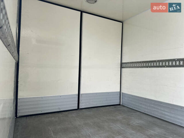 Белый Мерседес Sprinter, объемом двигателя 3 л и пробегом 222 тыс. км за 44499 $, фото 20 на Automoto.ua