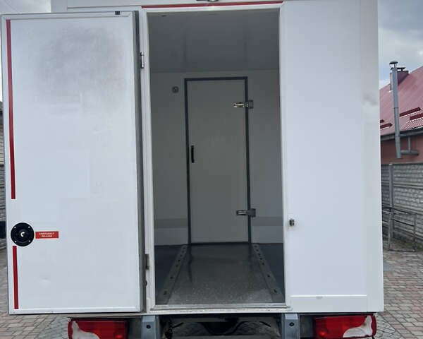 Белый Мерседес Sprinter, объемом двигателя 2.1 л и пробегом 275 тыс. км за 22500 $, фото 7 на Automoto.ua