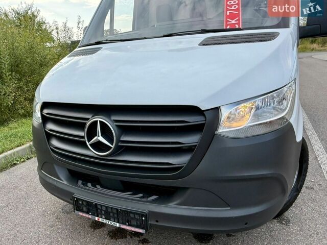 Белый Мерседес Sprinter, объемом двигателя 2.2 л и пробегом 315 тыс. км за 26200 $, фото 14 на Automoto.ua