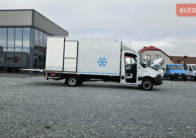 Белый Мерседес Sprinter, объемом двигателя 2.2 л и пробегом 190 тыс. км за 35900 $, фото 24 на Automoto.ua