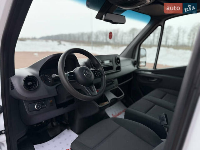 Белый Мерседес Sprinter, объемом двигателя 2 л и пробегом 192 тыс. км за 26500 $, фото 15 на Automoto.ua