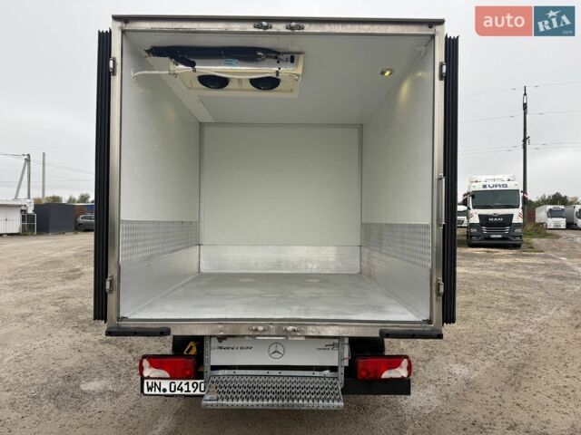 Белый Мерседес Sprinter, объемом двигателя 2.2 л и пробегом 242 тыс. км за 35800 $, фото 8 на Automoto.ua