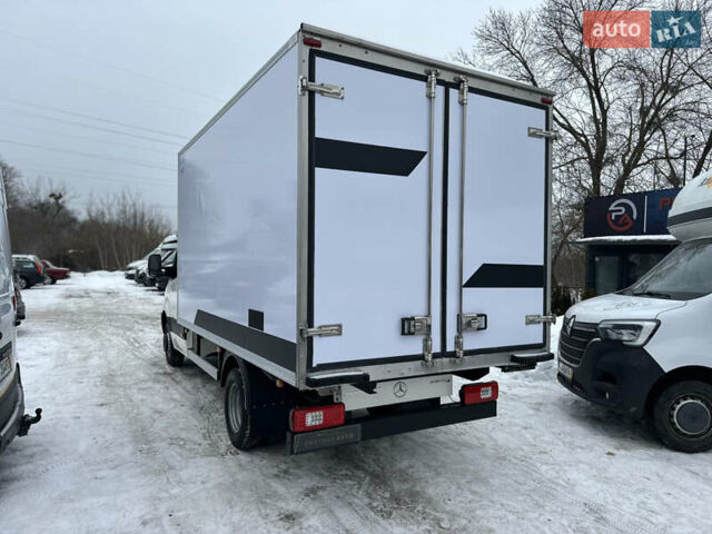 Белый Мерседес Sprinter, объемом двигателя 3 л и пробегом 222 тыс. км за 44499 $, фото 5 на Automoto.ua