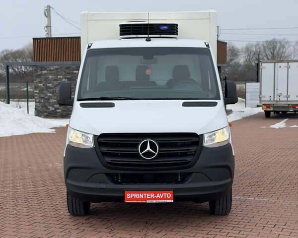 Белый Мерседес Sprinter, объемом двигателя 2 л и пробегом 192 тыс. км за 26500 $, фото 3 на Automoto.ua