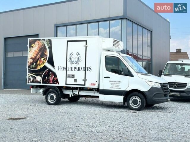 Белый Мерседес Sprinter, объемом двигателя 2.2 л и пробегом 200 тыс. км за 27900 $, фото 2 на Automoto.ua