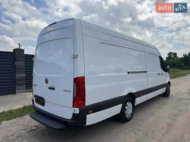 Белый Мерседес Sprinter, объемом двигателя 2.2 л и пробегом 210 тыс. км за 30800 $, фото 22 на Automoto.ua
