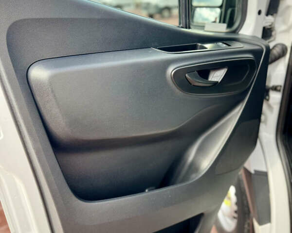 Белый Мерседес Sprinter, объемом двигателя 2 л и пробегом 259 тыс. км за 24250 $, фото 19 на Automoto.ua