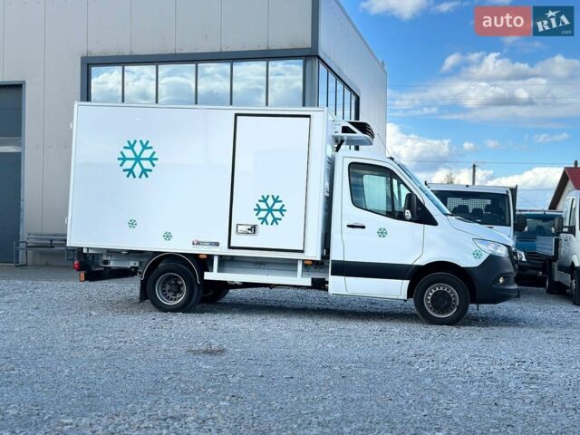 Белый Мерседес Sprinter, объемом двигателя 2.2 л и пробегом 152 тыс. км за 33900 $, фото 1 на Automoto.ua