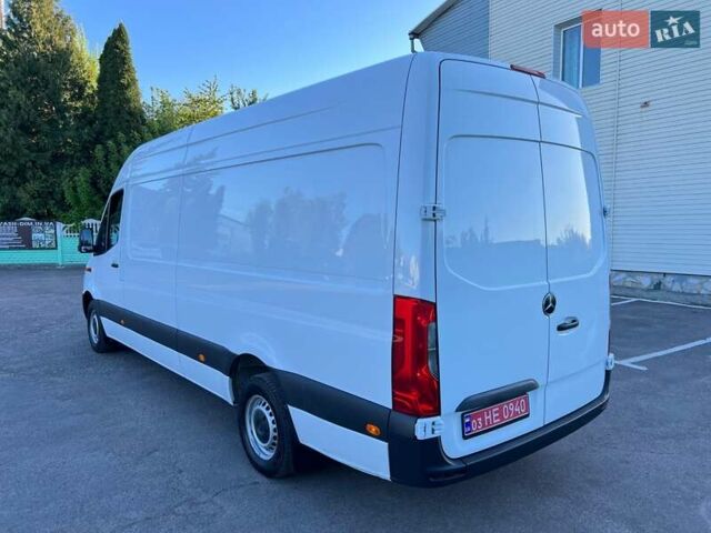 Белый Мерседес Sprinter, объемом двигателя 3 л и пробегом 279 тыс. км за 32999 $, фото 10 на Automoto.ua