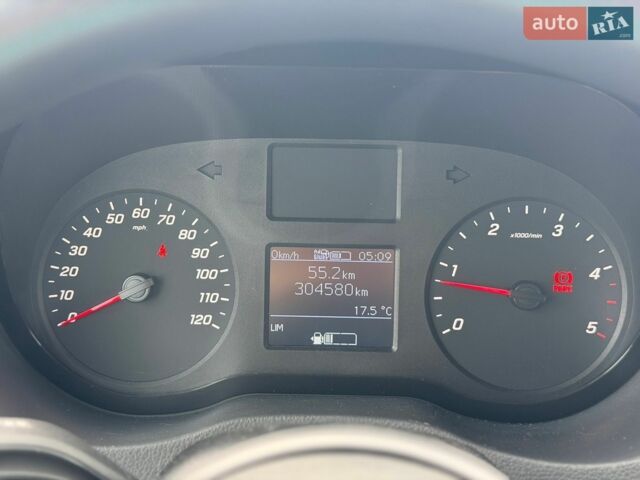 Білий Мерседес Sprinter, об'ємом двигуна 2.1 л та пробігом 304 тис. км за 26500 $, фото 21 на Automoto.ua