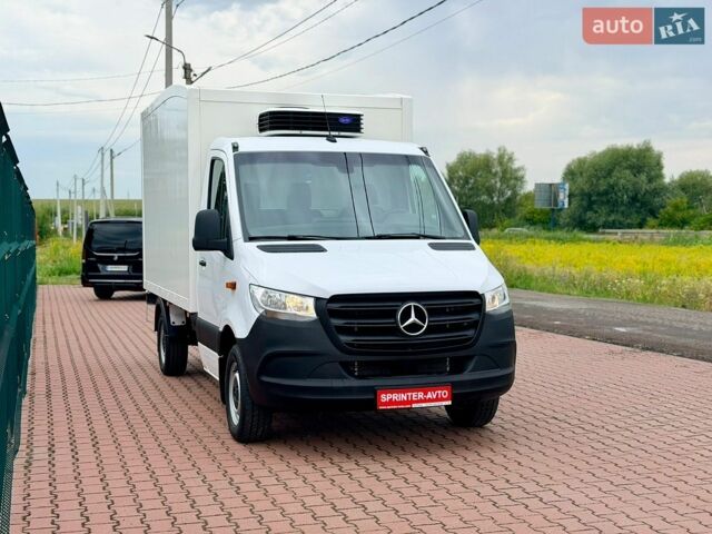 Білий Мерседес Sprinter, об'ємом двигуна 1.9 л та пробігом 266 тис. км за 27300 $, фото 1 на Automoto.ua