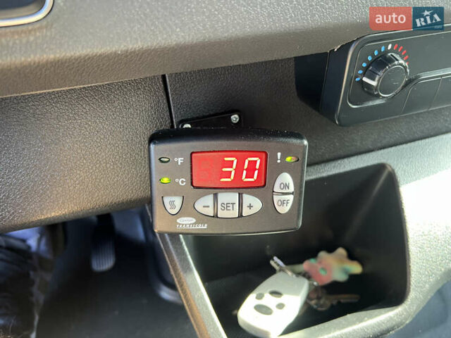Белый Мерседес Sprinter, объемом двигателя 2.1 л и пробегом 275 тыс. км за 22700 $, фото 16 на Automoto.ua