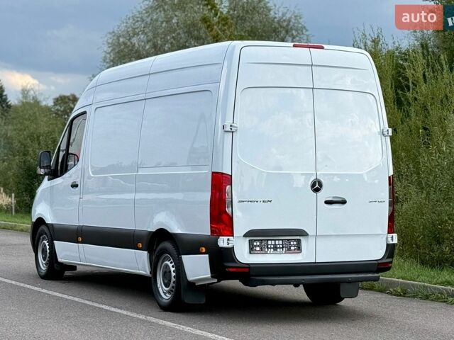 Белый Мерседес Sprinter, объемом двигателя 2.2 л и пробегом 315 тыс. км за 26200 $, фото 8 на Automoto.ua