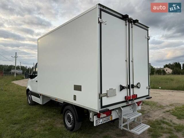 Белый Мерседес Sprinter, объемом двигателя 2.2 л и пробегом 229 тыс. км за 30650 $, фото 8 на Automoto.ua