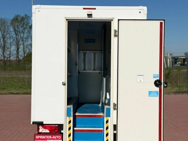 Белый Мерседес Sprinter, объемом двигателя 2.1 л и пробегом 253 тыс. км за 26500 $, фото 8 на Automoto.ua