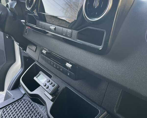 Білий Мерседес Sprinter, об'ємом двигуна 3 л та пробігом 222 тис. км за 44400 $, фото 25 на Automoto.ua
