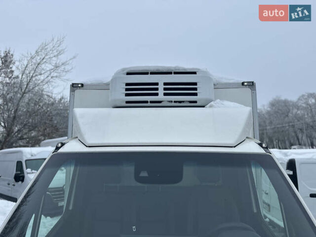 Белый Мерседес Sprinter, объемом двигателя 3 л и пробегом 134 тыс. км за 45800 $, фото 4 на Automoto.ua