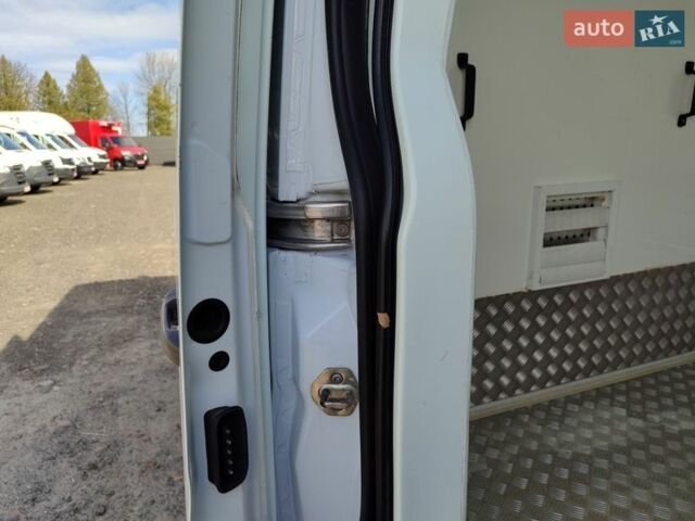 Білий Мерседес Sprinter, об'ємом двигуна 2 л та пробігом 355 тис. км за 25800 $, фото 14 на Automoto.ua