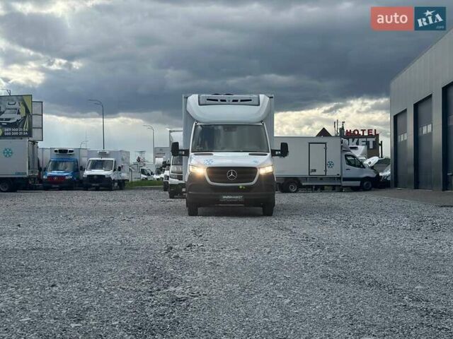 Белый Мерседес Sprinter, объемом двигателя 2.2 л и пробегом 190 тыс. км за 35900 $, фото 7 на Automoto.ua