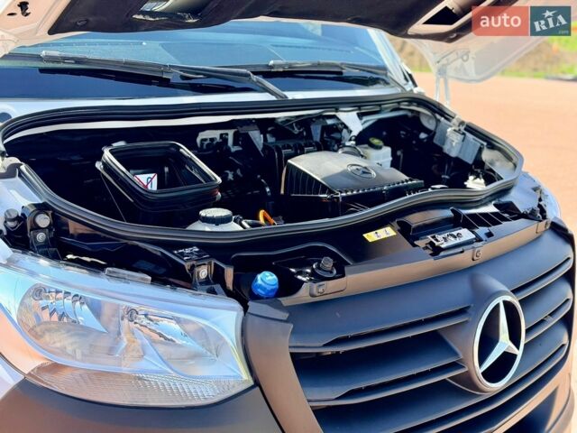 Белый Мерседес Sprinter, объемом двигателя 1.9 л и пробегом 212 тыс. км за 27860 $, фото 34 на Automoto.ua