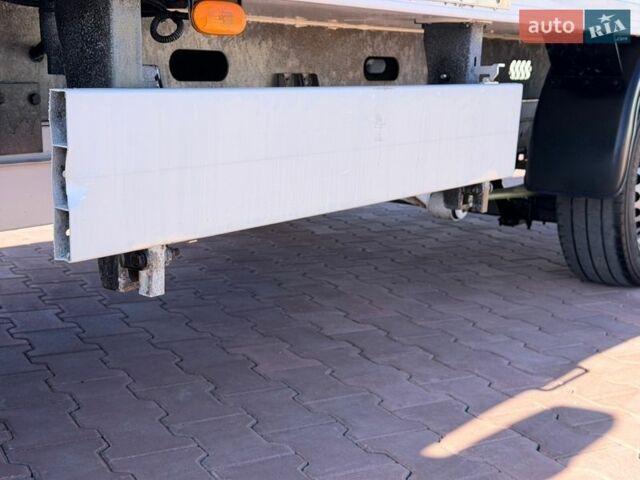 Белый Мерседес Sprinter, объемом двигателя 2.1 л и пробегом 399 тыс. км за 25500 $, фото 15 на Automoto.ua