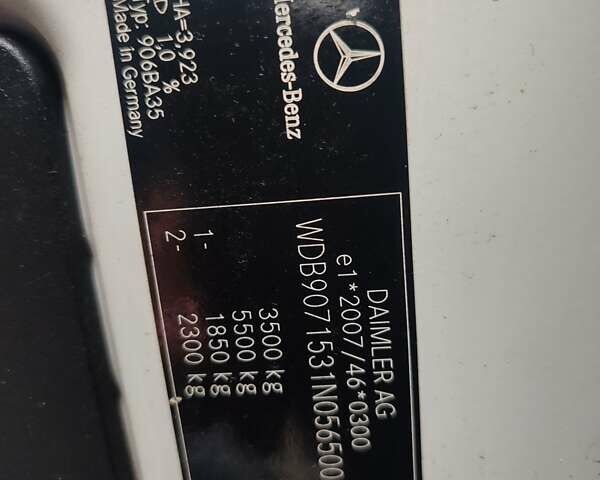 Белый Мерседес Sprinter, объемом двигателя 3 л и пробегом 341 тыс. км за 39700 $, фото 37 на Automoto.ua