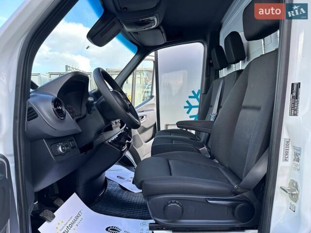 Белый Мерседес Sprinter, объемом двигателя 2.2 л и пробегом 152 тыс. км за 33900 $, фото 41 на Automoto.ua