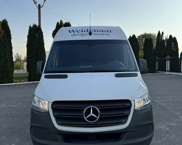 Белый Мерседес Sprinter, объемом двигателя 2.2 л и пробегом 300 тыс. км за 32500 $, фото 10 на Automoto.ua