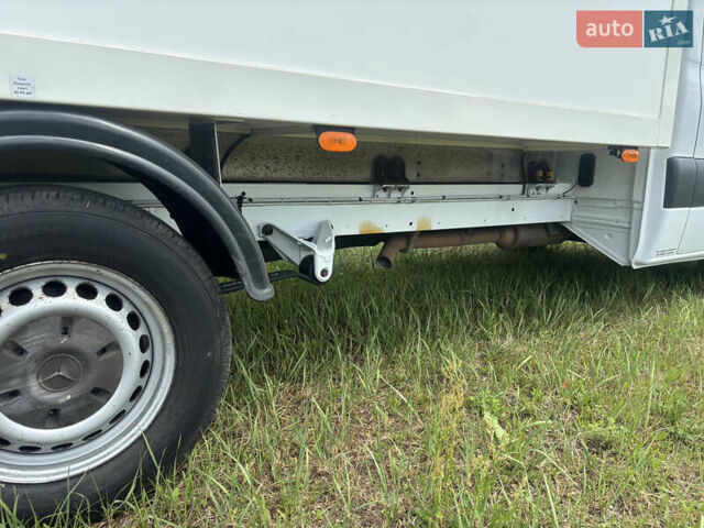 Білий Мерседес Sprinter, об'ємом двигуна 2.2 л та пробігом 229 тис. км за 21900 $, фото 19 на Automoto.ua