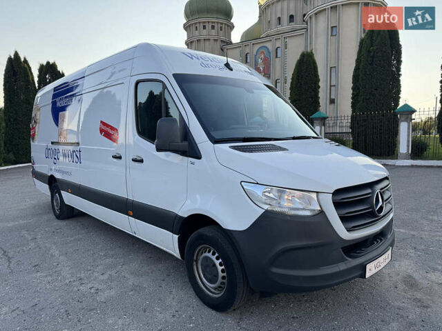 Белый Мерседес Sprinter, объемом двигателя 2.2 л и пробегом 300 тыс. км за 32500 $, фото 8 на Automoto.ua