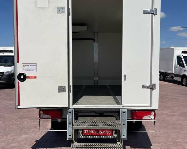 Білий Мерседес Sprinter, об'ємом двигуна 2 л та пробігом 212 тис. км за 23950 $, фото 5 на Automoto.ua