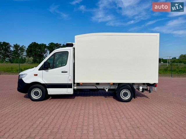 Белый Мерседес Sprinter, объемом двигателя 2 л и пробегом 232 тыс. км за 26500 $, фото 2 на Automoto.ua