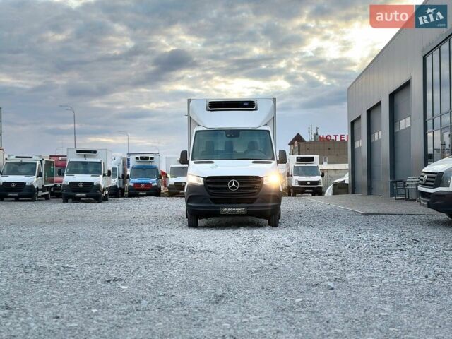 Белый Мерседес Sprinter, объемом двигателя 2.2 л и пробегом 142 тыс. км за 33900 $, фото 9 на Automoto.ua
