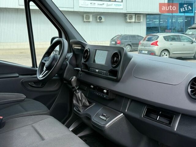 Белый Мерседес Sprinter, объемом двигателя 2 л и пробегом 351 тыс. км за 23800 $, фото 12 на Automoto.ua