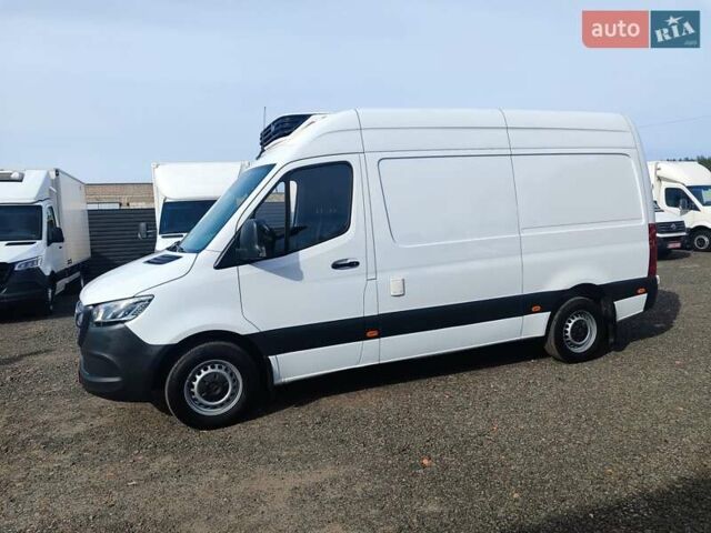 Белый Мерседес Sprinter, объемом двигателя 2.1 л и пробегом 280 тыс. км за 25900 $, фото 6 на Automoto.ua