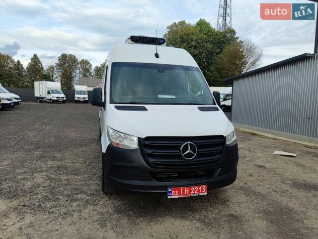Белый Мерседес Sprinter, объемом двигателя 2 л и пробегом 378 тыс. км за 24900 $, фото 2 на Automoto.ua
