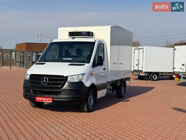 Белый Мерседес Sprinter, объемом двигателя 1.9 л и пробегом 163 тыс. км за 28300 $, фото 2 на Automoto.ua