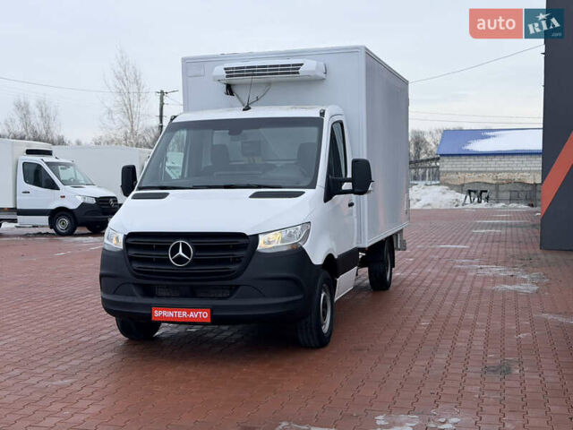 Белый Мерседес Sprinter, объемом двигателя 2.1 л и пробегом 283 тыс. км за 29300 $, фото 2 на Automoto.ua