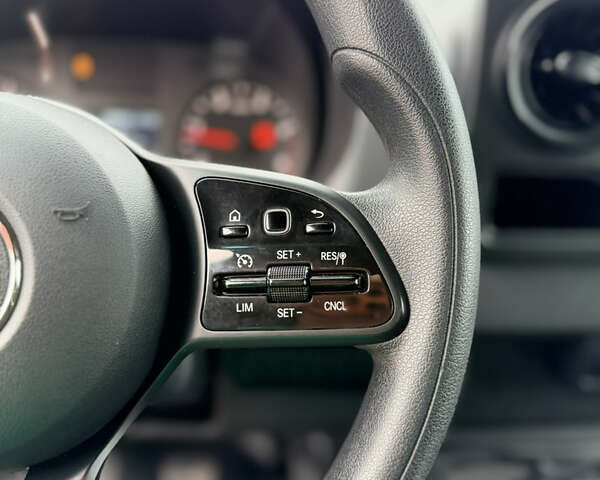 Белый Мерседес Sprinter, объемом двигателя 2.1 л и пробегом 283 тыс. км за 29300 $, фото 19 на Automoto.ua