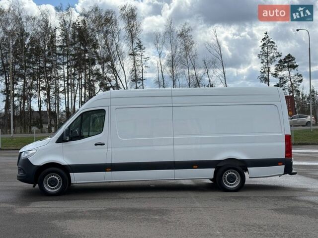 Белый Мерседес Sprinter, объемом двигателя 2 л и пробегом 351 тыс. км за 23800 $, фото 3 на Automoto.ua