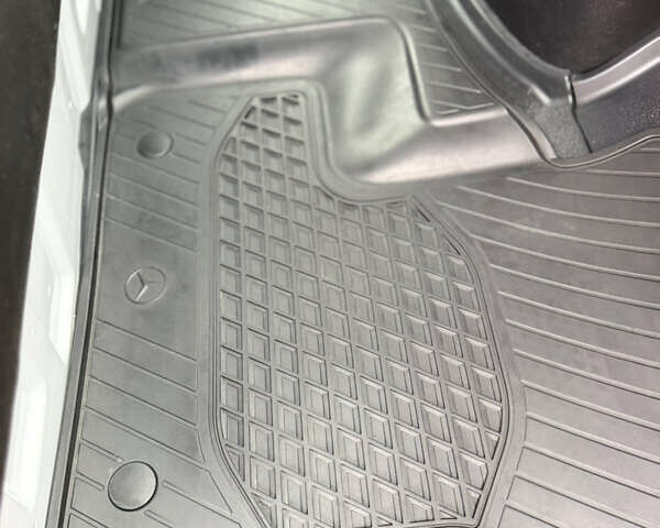 Белый Мерседес Sprinter, объемом двигателя 2 л и пробегом 223 тыс. км за 26500 $, фото 19 на Automoto.ua