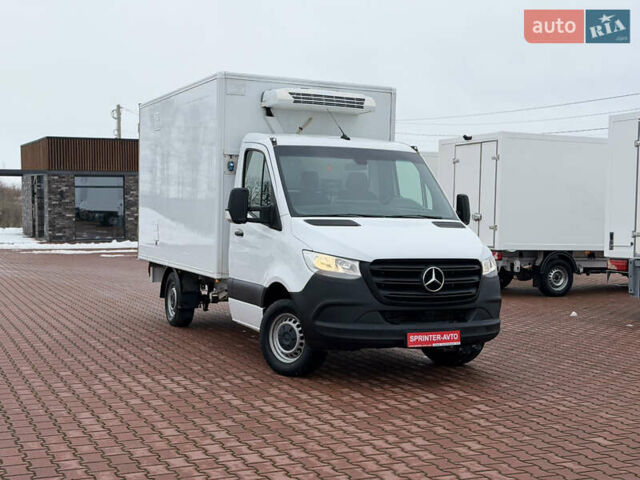 Белый Мерседес Sprinter, объемом двигателя 2.1 л и пробегом 246 тыс. км за 28850 $, фото 3 на Automoto.ua
