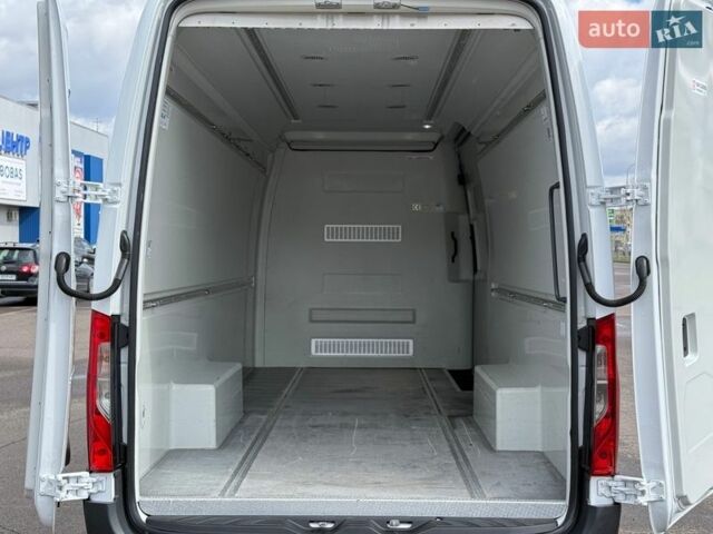 Белый Мерседес Sprinter, объемом двигателя 2 л и пробегом 351 тыс. км за 23800 $, фото 26 на Automoto.ua