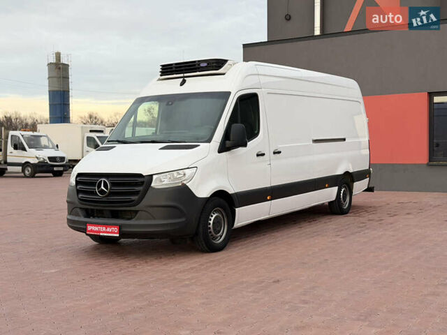 Белый Мерседес Sprinter, объемом двигателя 2 л и пробегом 342 тыс. км за 28850 $, фото 3 на Automoto.ua