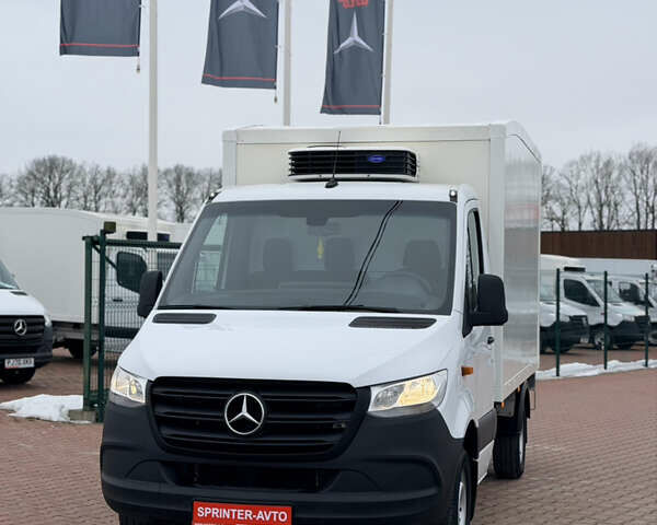 Белый Мерседес Sprinter, объемом двигателя 2 л и пробегом 223 тыс. км за 26500 $, фото 1 на Automoto.ua