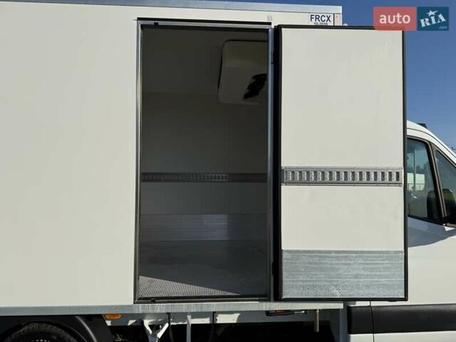 Белый Мерседес Sprinter, объемом двигателя 2.2 л и пробегом 209 тыс. км за 30650 $, фото 11 на Automoto.ua