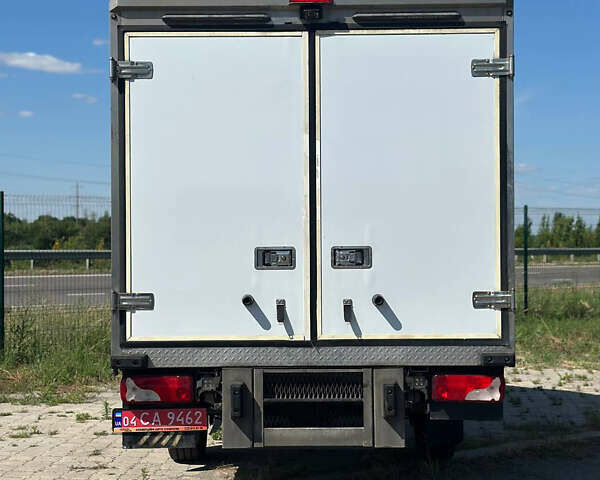 Белый Мерседес Sprinter, объемом двигателя 2.2 л и пробегом 225 тыс. км за 26165 $, фото 14 на Automoto.ua